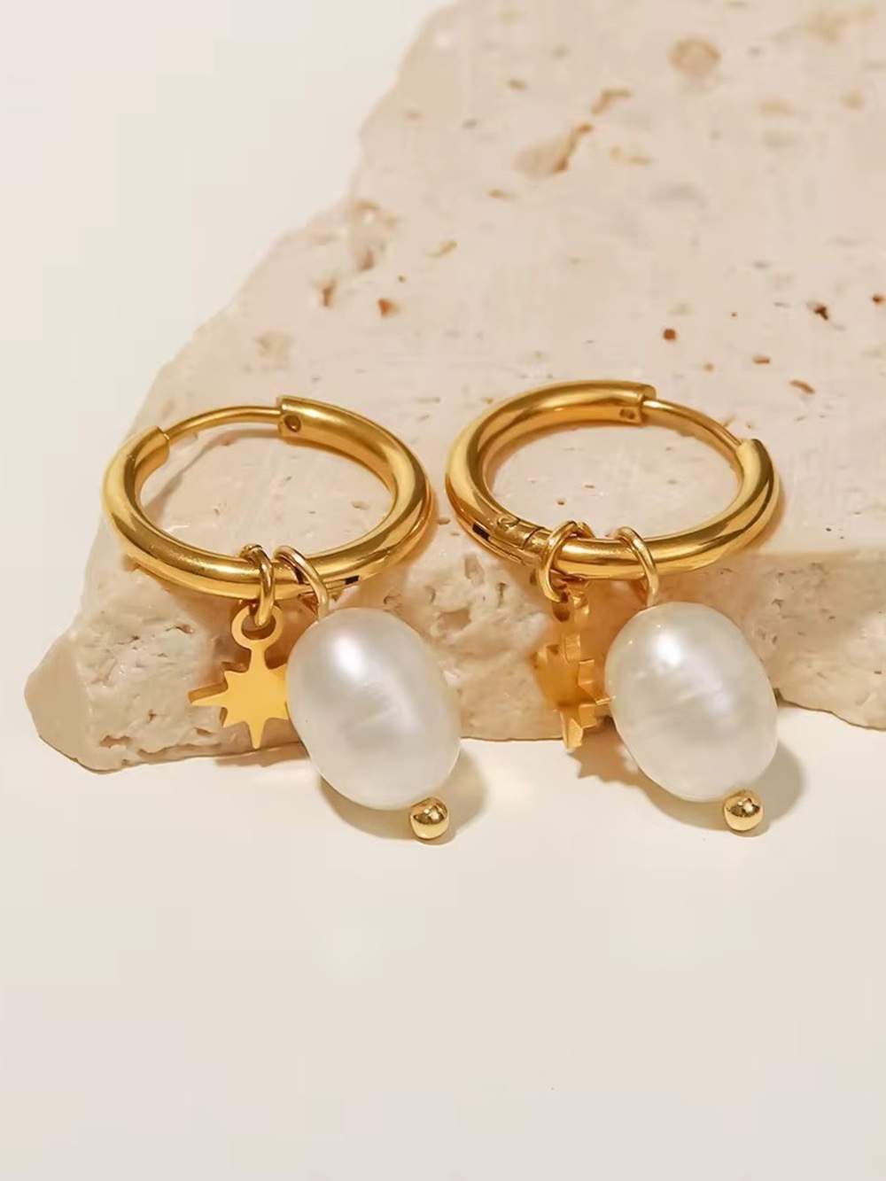 18K Gold Plated Freshwater Pearl Star Charm Hoop Earrings - Picture 2 of 9